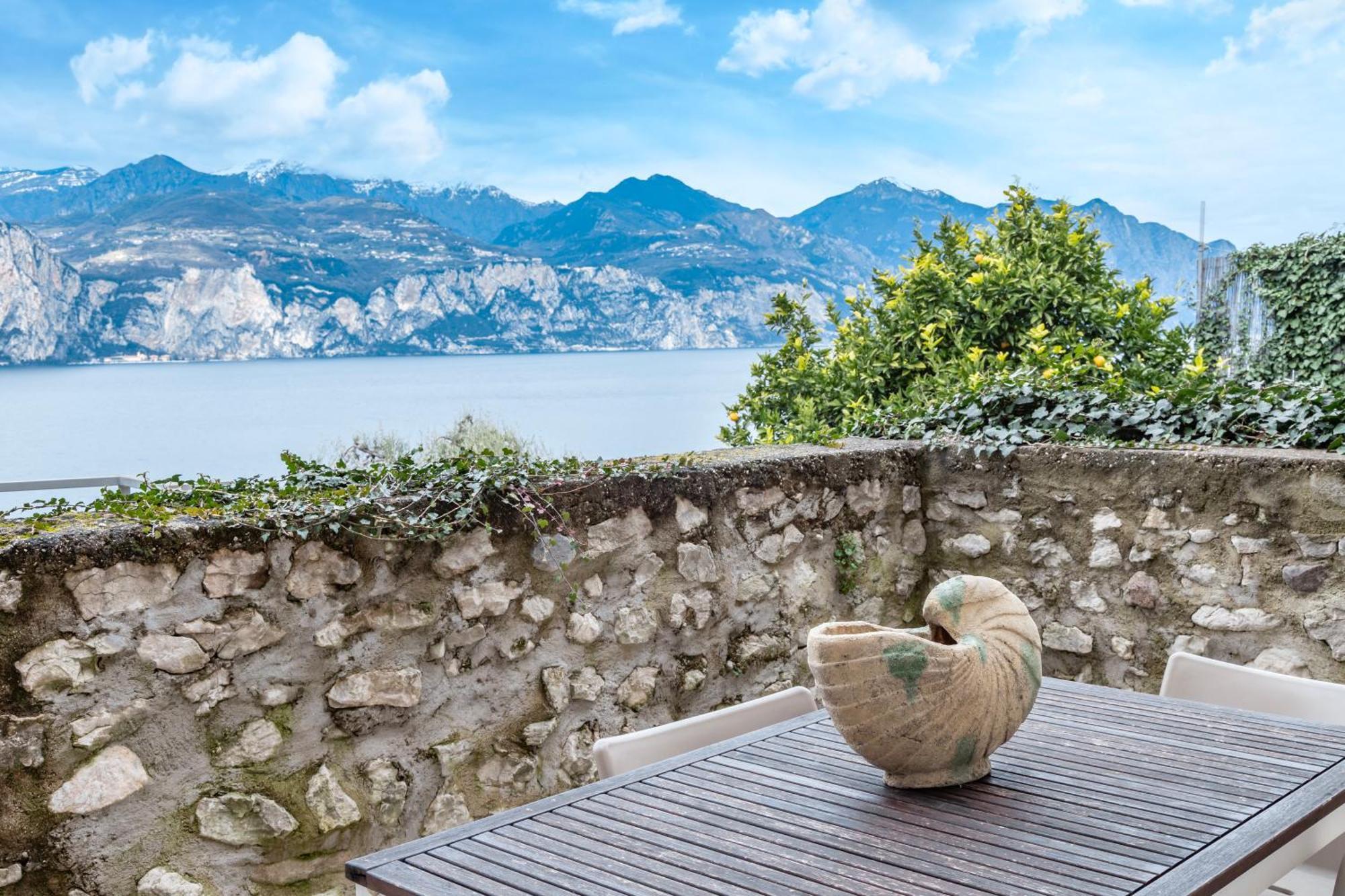 Ca De L'Angelon Aparthotel Brenzone sul Garda Εξωτερικό φωτογραφία