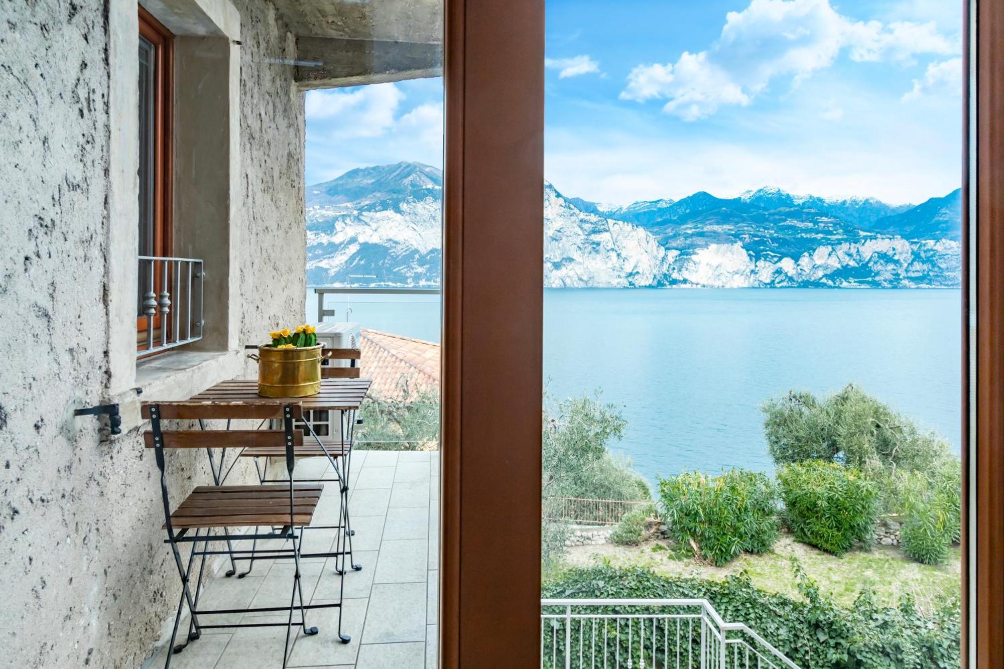 Ca De L'Angelon Aparthotel Brenzone sul Garda Εξωτερικό φωτογραφία