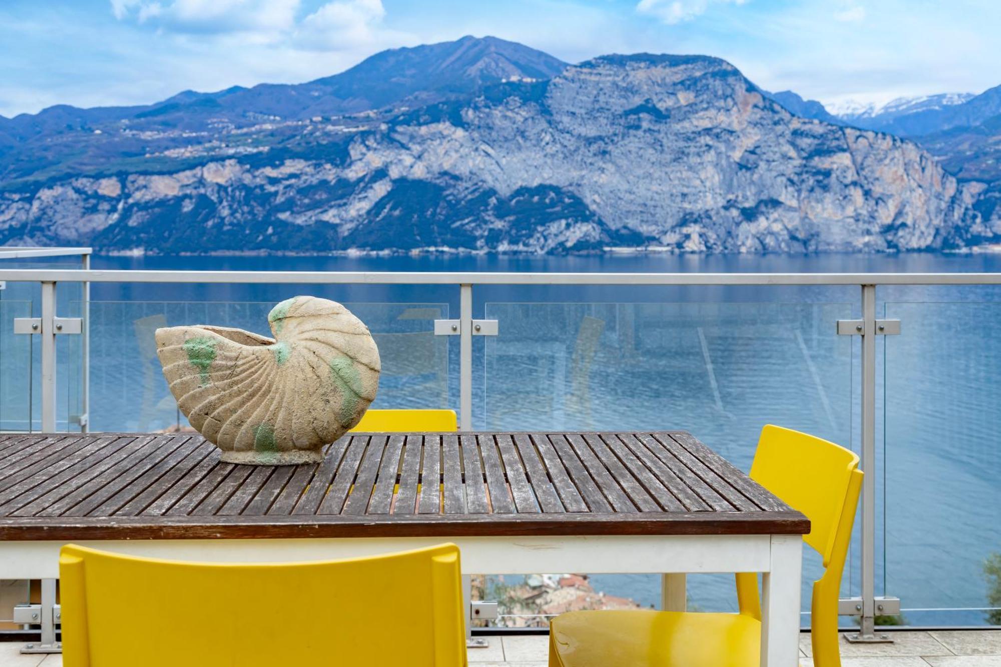 Ca De L'Angelon Aparthotel Brenzone sul Garda Εξωτερικό φωτογραφία