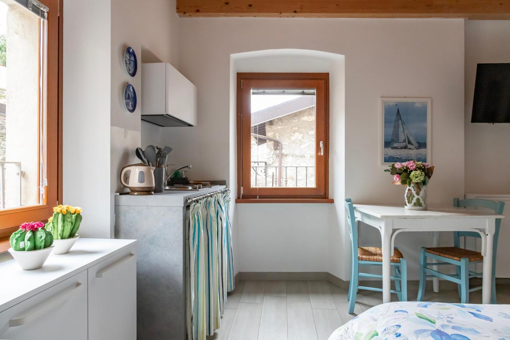 Ca De L'Angelon Aparthotel Brenzone sul Garda Δωμάτιο φωτογραφία